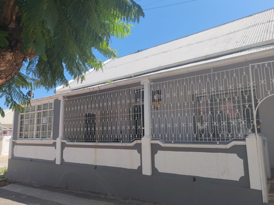3 Bedroom Property for Sale in Uitenhage Central Eastern Cape
